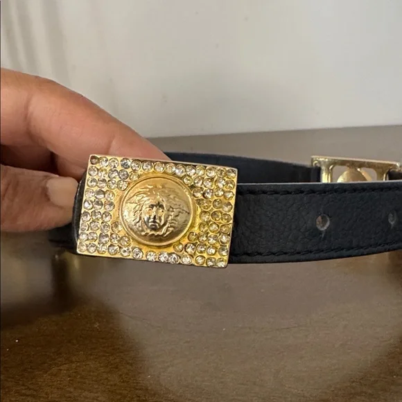 Versace XS belt Versace Jeans Couture Vintige Purple Leather Belt Size XS | eBay main image 2